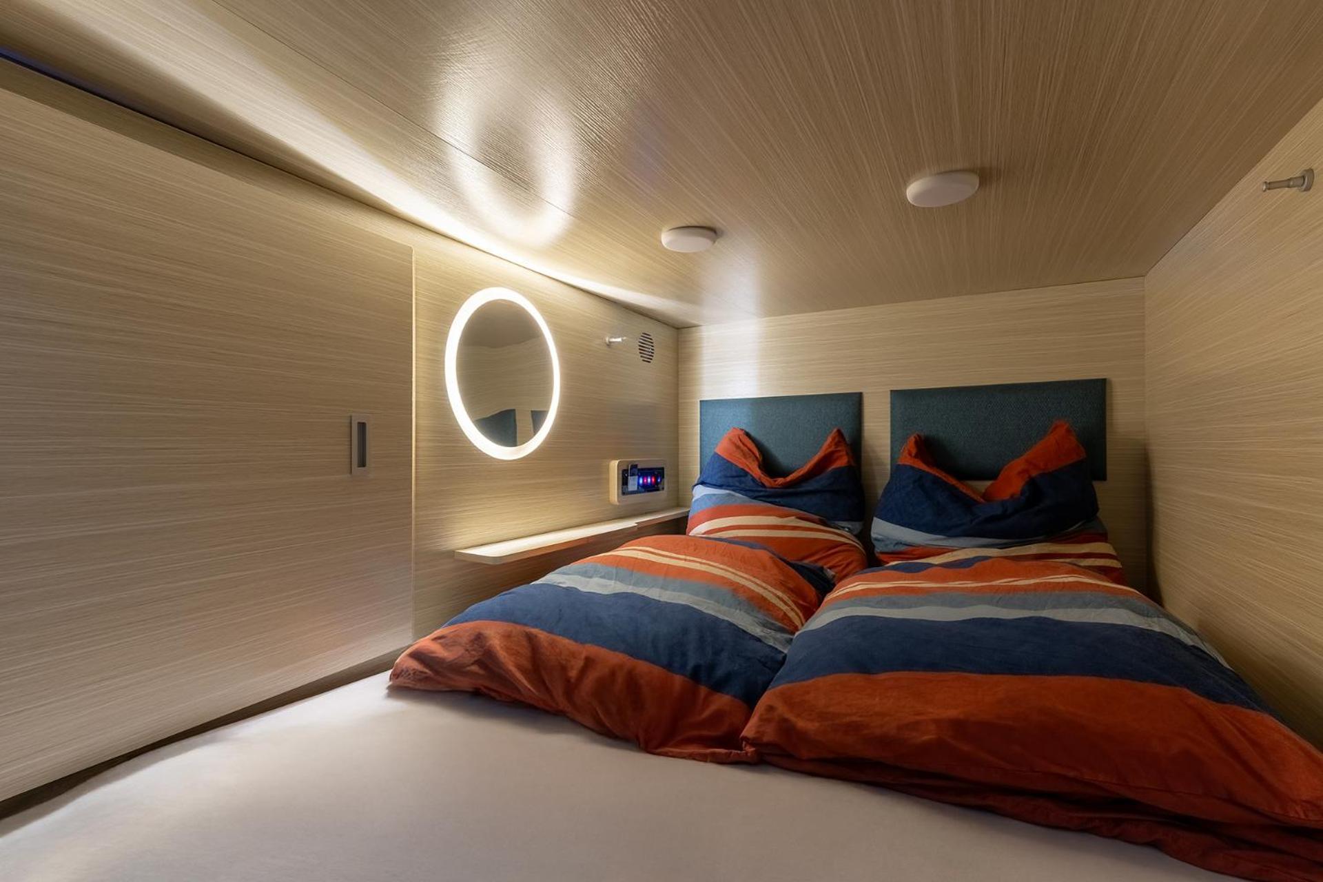 Mue Cubes - Capsule Hotel Basel Bagian luar foto