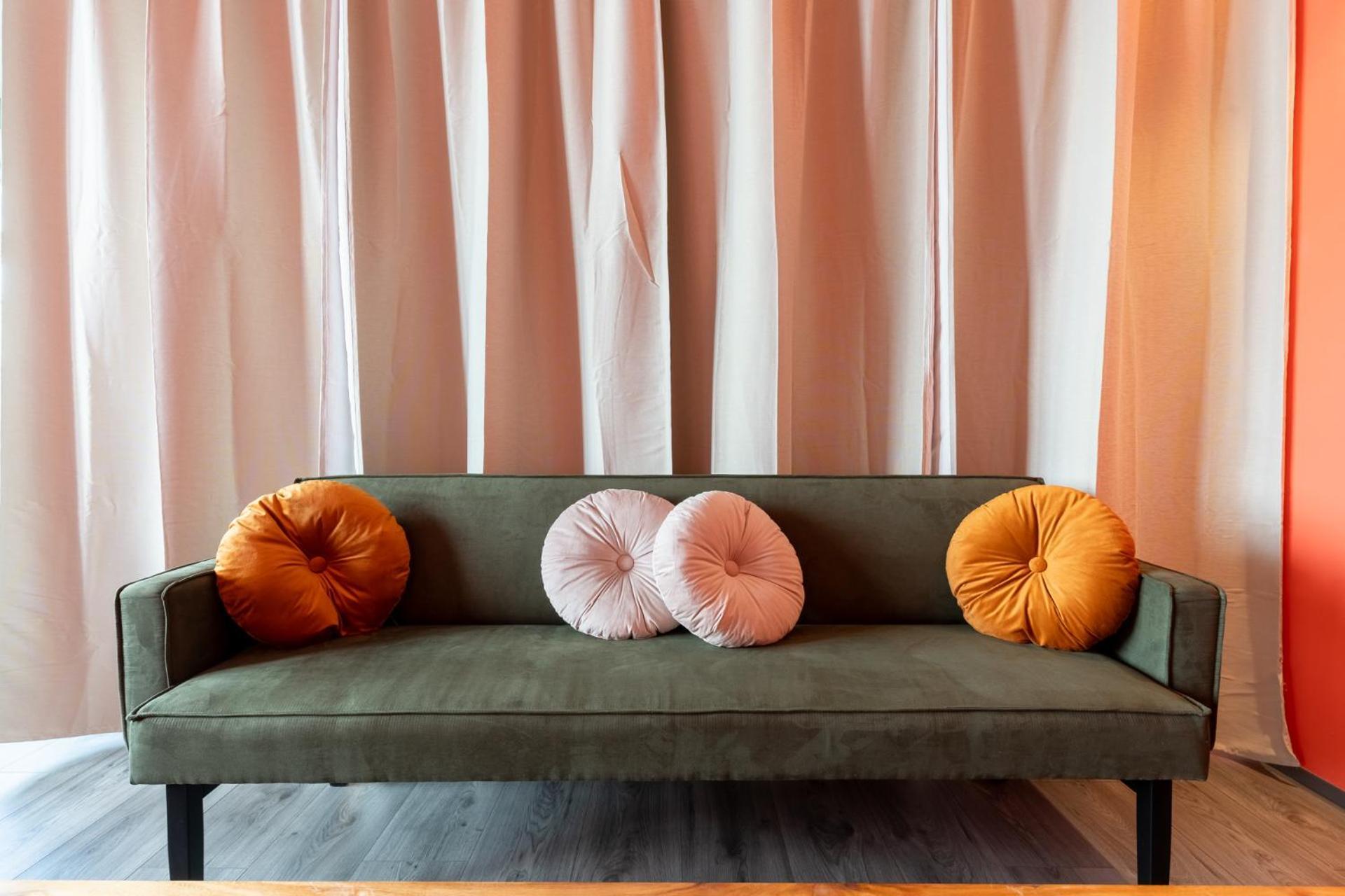Mue Cubes - Capsule Hotel Basel Bagian luar foto