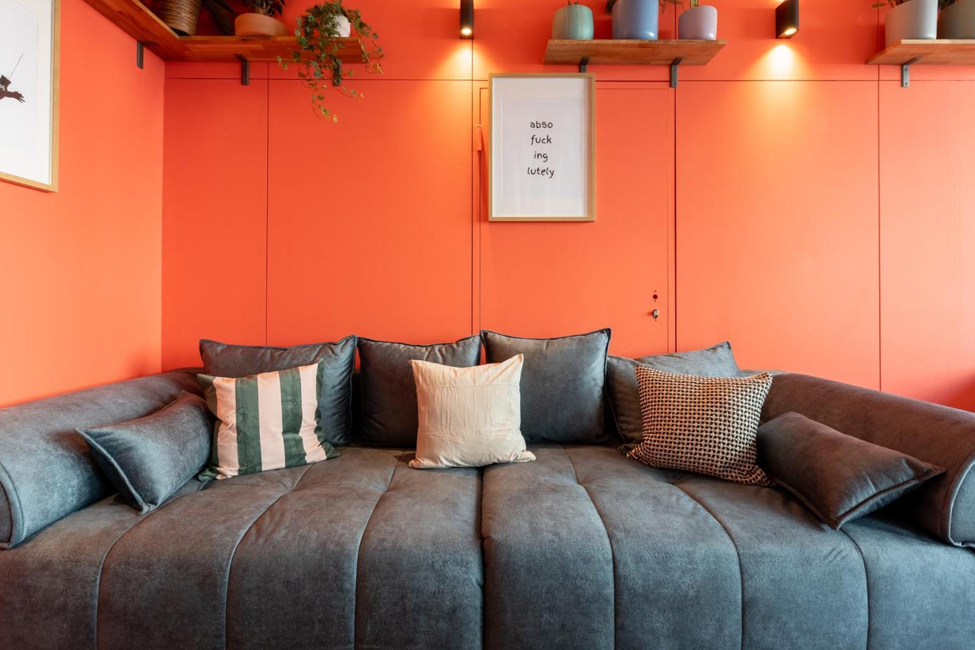 Mue Cubes - Capsule Hotel Basel Bagian luar foto